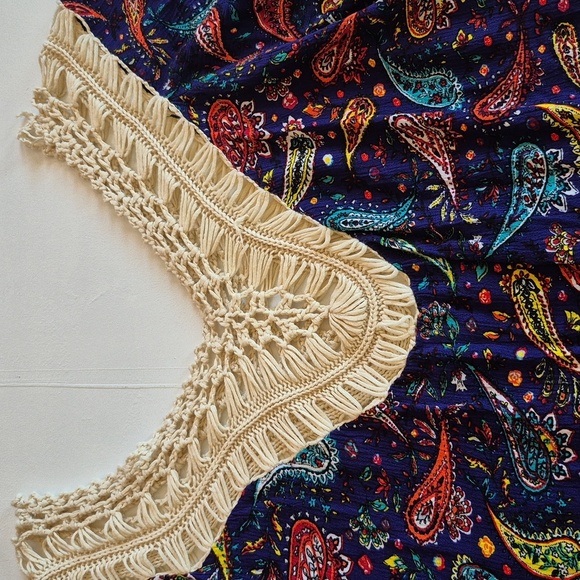 Macrame Boho Paisley Top - Picture 2 of 4